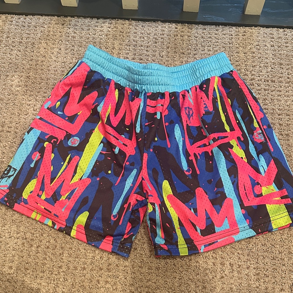 Baseball Lifestyle 101 Big Boys' Graffiti Crown Shorts